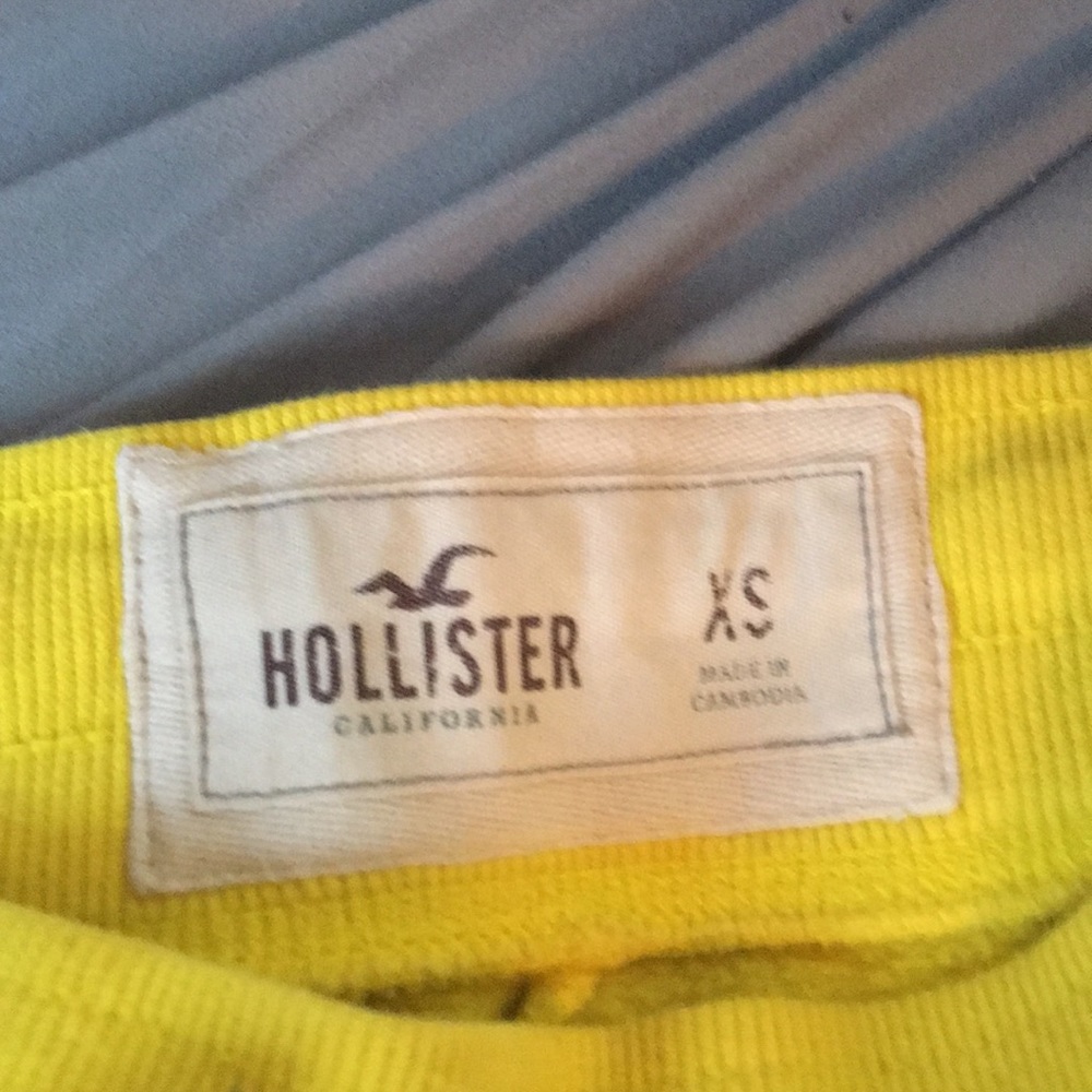 Yellow hollister sweats size xs - Picture 3 of 3